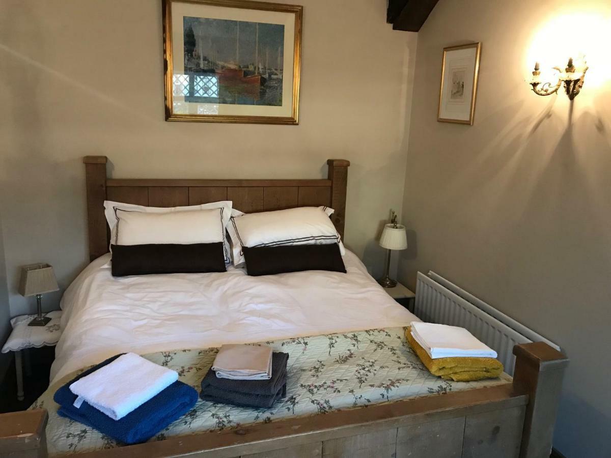 Tracey'S Farmhouse Cottage Belfast Exterior foto